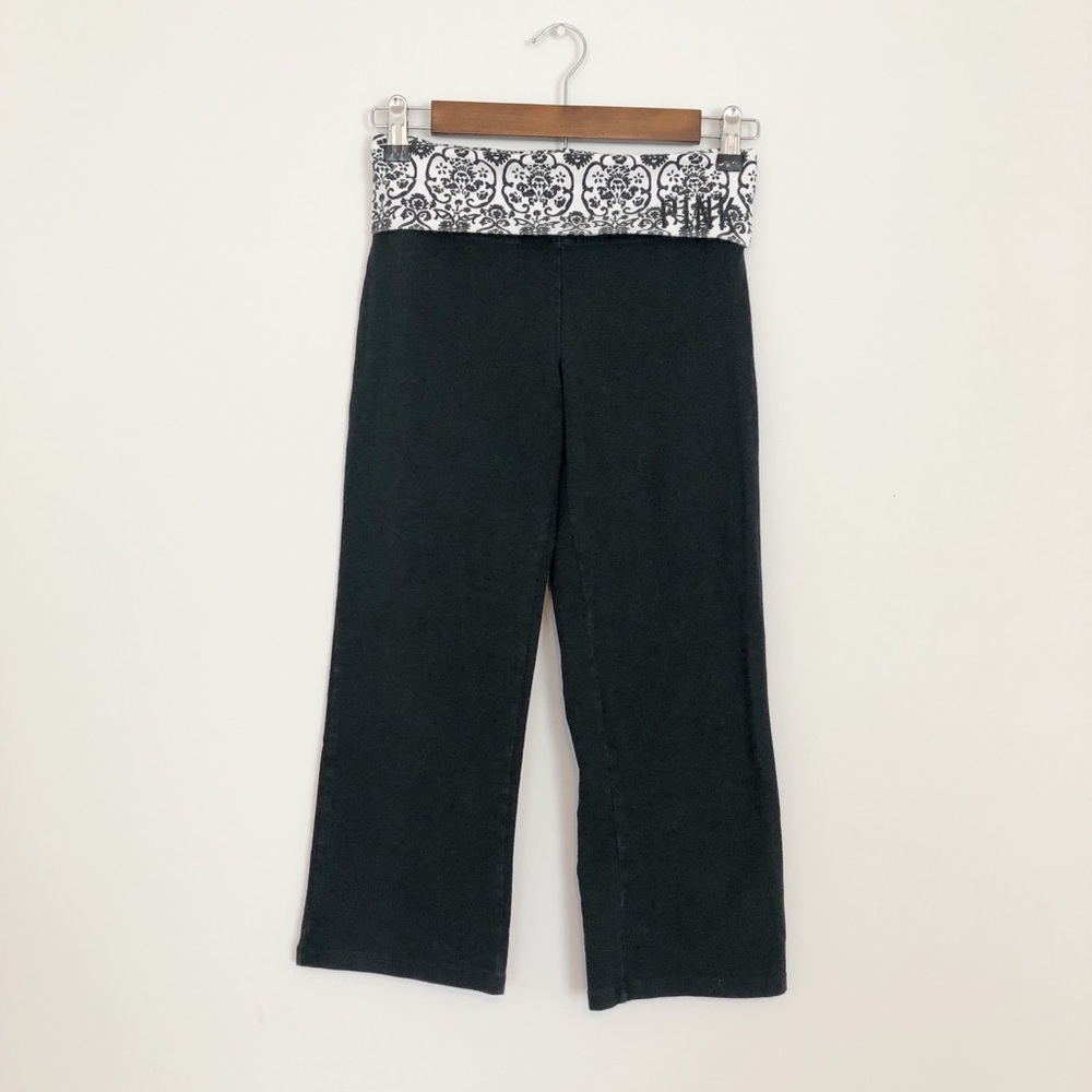 Victoria’s Secret PINK • Black Cropped Yoga Pants